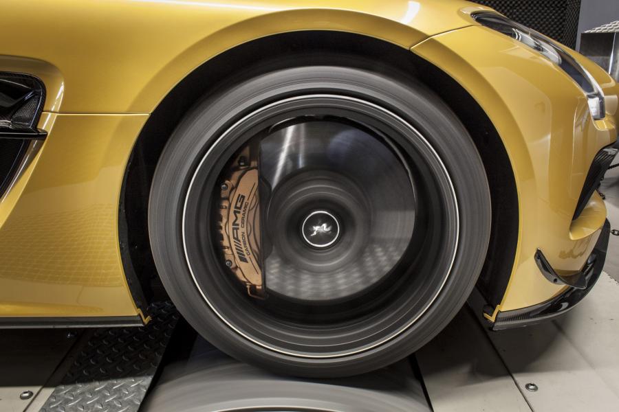  Mercedes-Benz SLS AMG Black Series by McChip-DKR 2014 года  (фото 6 из 10)